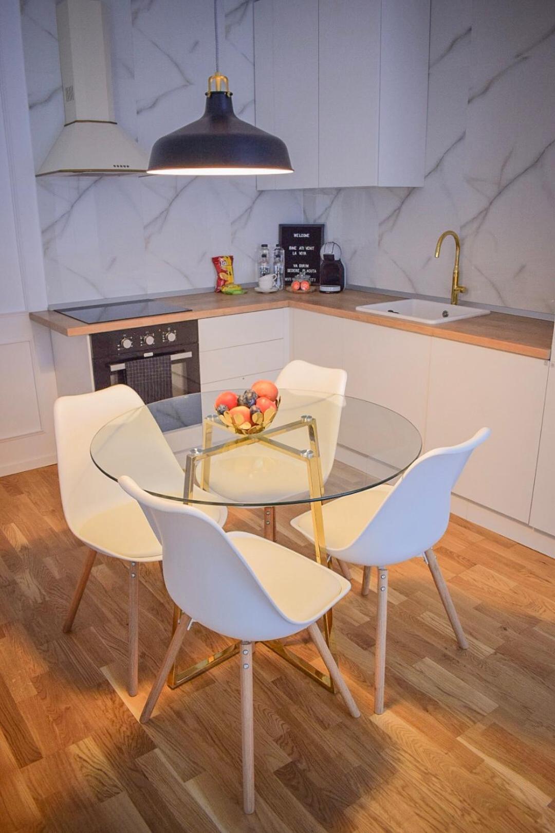 Voya Nordic Apartment-A Luxury Oasis In The Old Town براشوف الغرفة الصورة